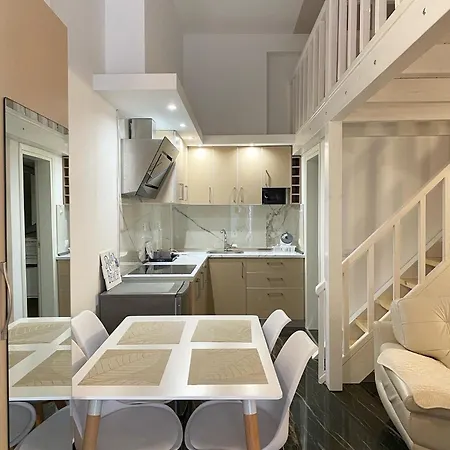 Guest Angolo Toscano Vlore