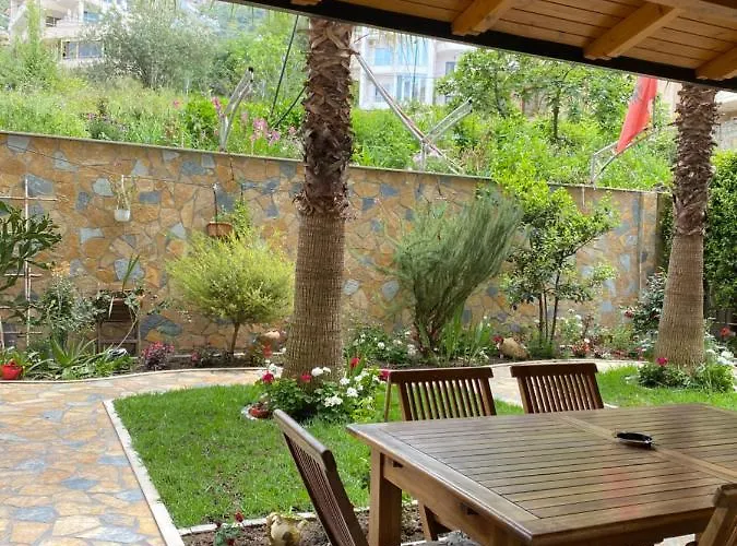 Affittacamere Guest Angolo Toscano Vlorë