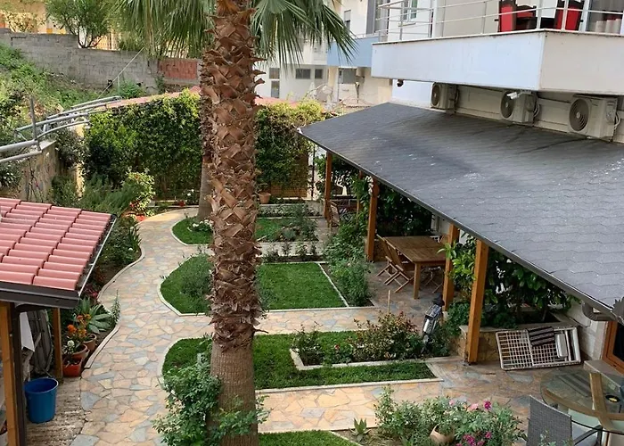 Guest Angolo Toscano Vlorë