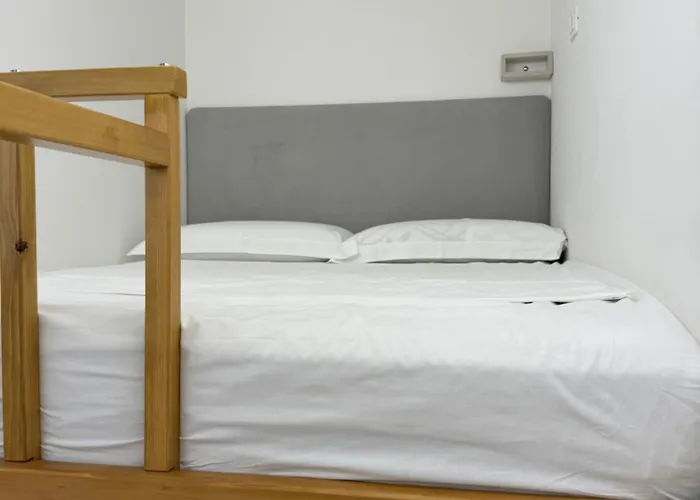 Guest Angolo Toscano 3* Vlorë